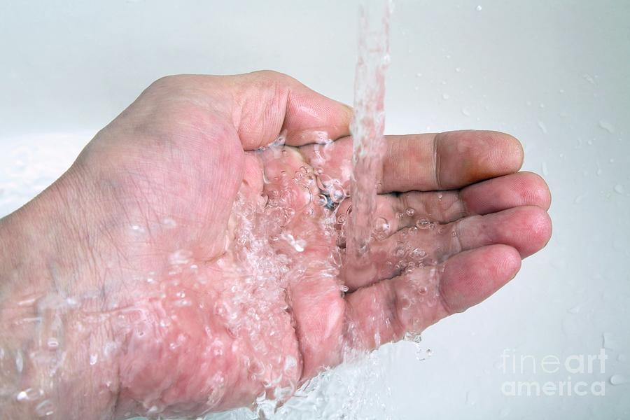 Hand Washing Photograph by Victor De Schwanberg/science Photo Library