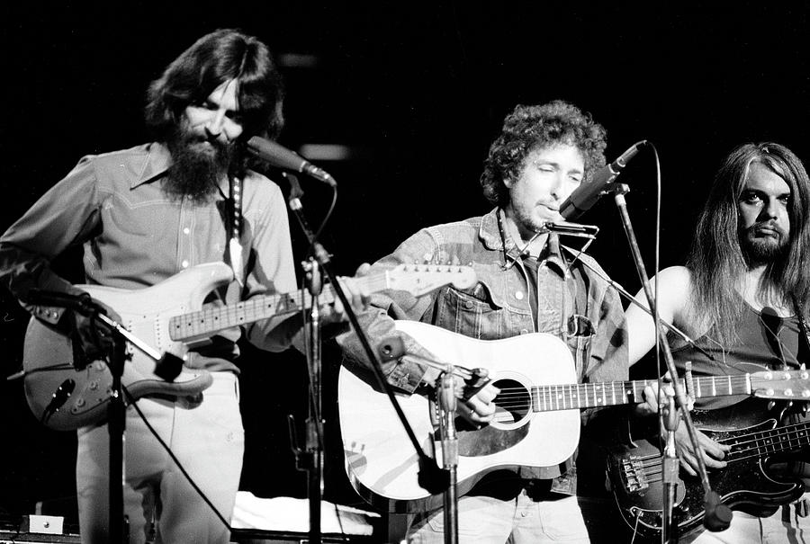 Bob Dylan Photograph - Harrison, Dylan, & Russell Perform onstage by Bill Ray