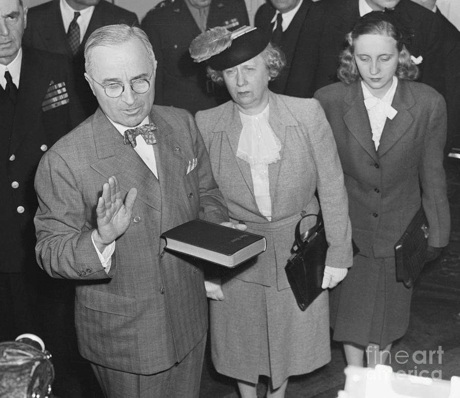 Harry S. Truman Taking Oath Photograph by Bettmann