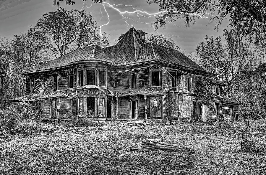 Haunted Mansion Photograph by Joe Granita