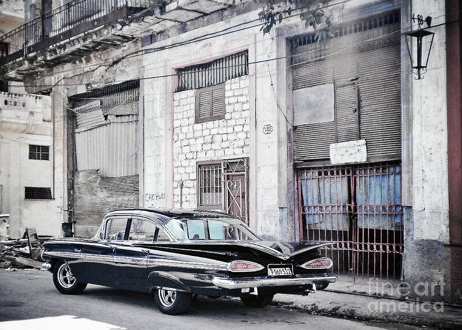 Havana, Cuba - Classic Black Beauty Photograph by Chris Andruskiewicz