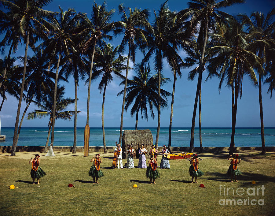 Hawaiians Dancing At Beach Area Photograph by Bettmann