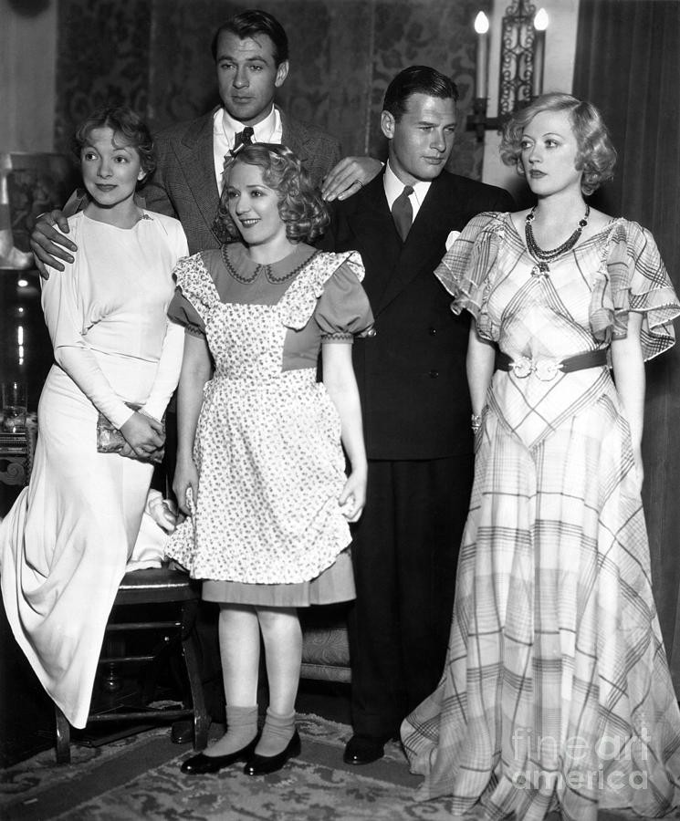 Helen Hayes Photograph - Helen Hayes Gary Cooper Mary Pickford Richard Arlen Marion Dav by Sad Hill - Bizarre Los Angeles Archive Helen Hayes Photograph - Helen Hayes Gary Cooper Mary Pickford Richard Arlen Marion Dav by Sad Hill - Bizarre Los Angeles Archive