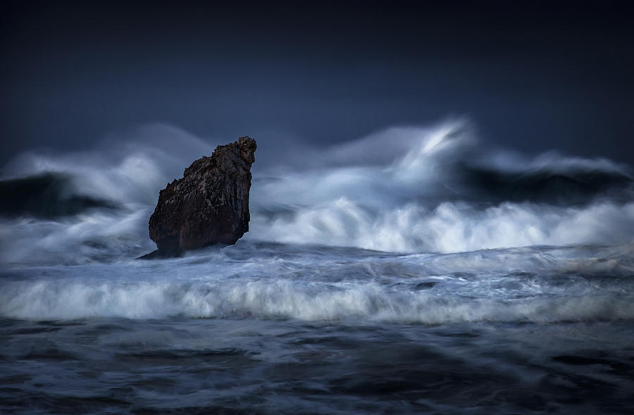 Herded Sea In Wrath Photograph by Rodrigo Nez Buj