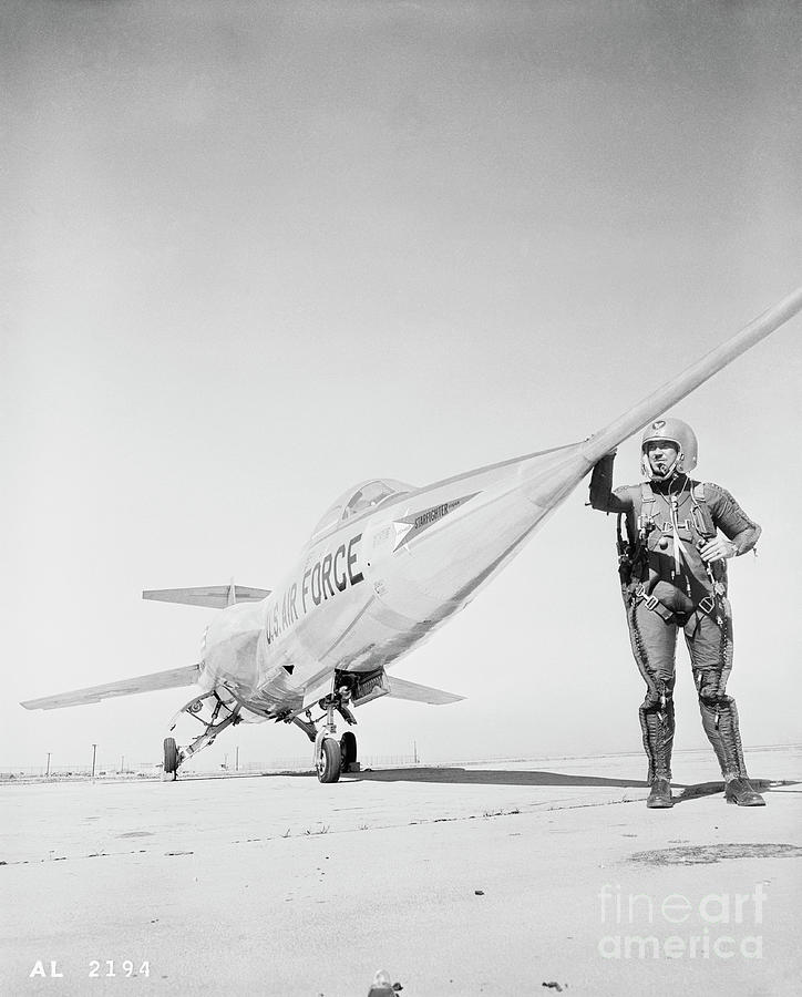 Herman R. Salmon And The Lockheed Photograph by Bettmann