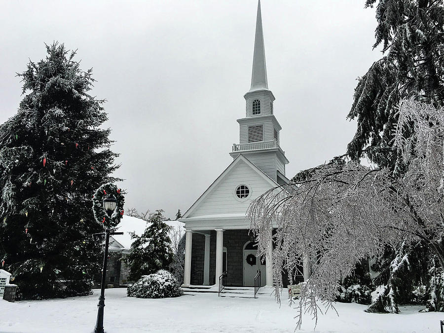 Highlands United Methodist Church With Christmas Decorations And Snow Photograph