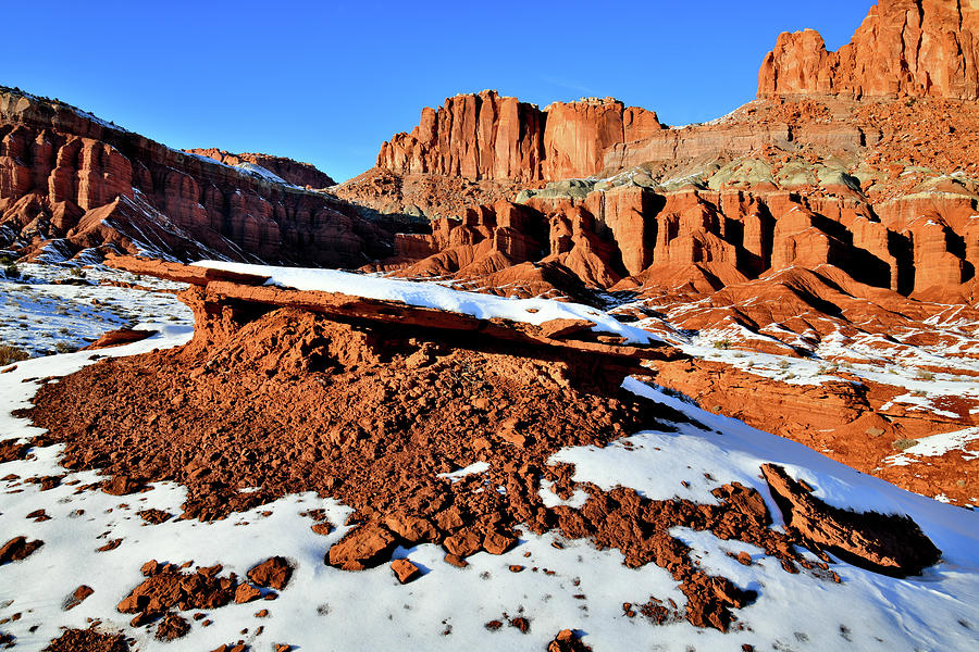 Highway 24 View of Fluted Wall in Capitol Reef NP Photograph by Ray Mathis