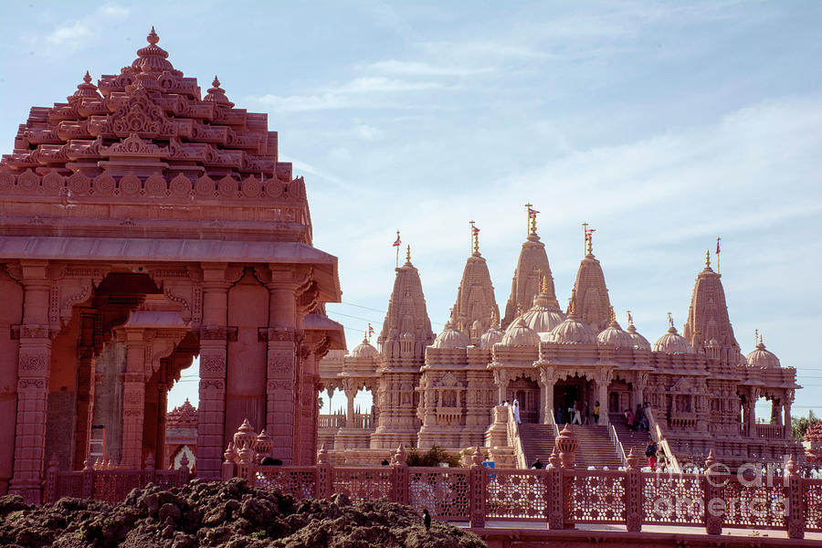 famous hindu temple in los angeles