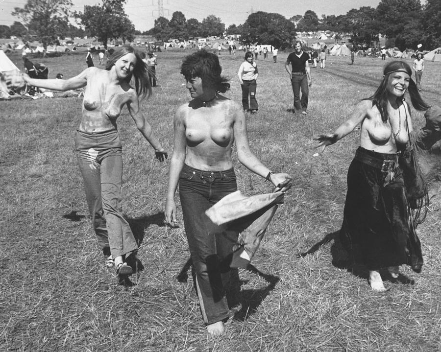 Hippy Hippy Shake Photograph by Ian Tyas Hippy Hippy Shake Photograph by Ian Tyas