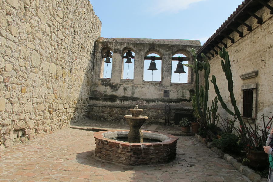 Historic Mission Courtyard and Fountain Photograph by Laura Smith