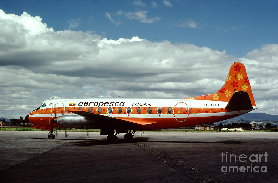 Airplane Photograph - HK-1708, aeropesca Colombia, Vickers 745D Viscount by Wernher Krutein