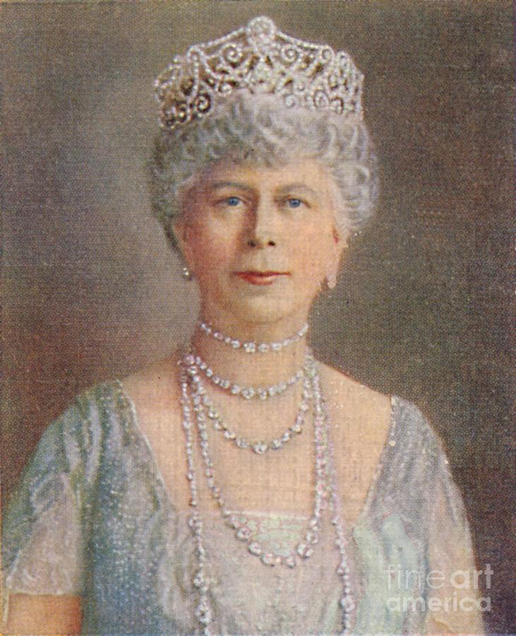 Hm Queen Mary Drawing by Print Collector