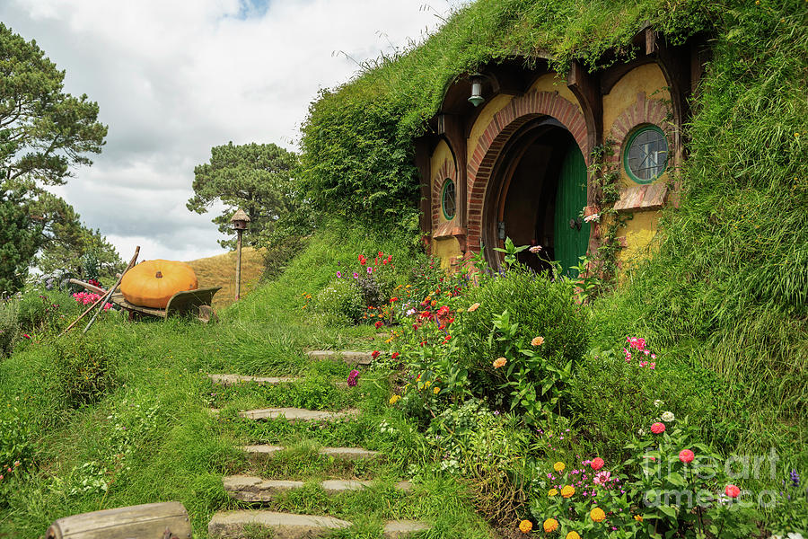 Hobbiton Matamata New Zealand Photograph By Hanna Tor