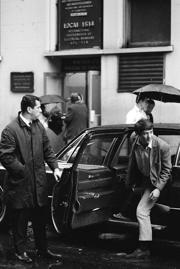 Dustin Hoffman Photograph - Hoffman Steps Out Of Car by Bob Gomel