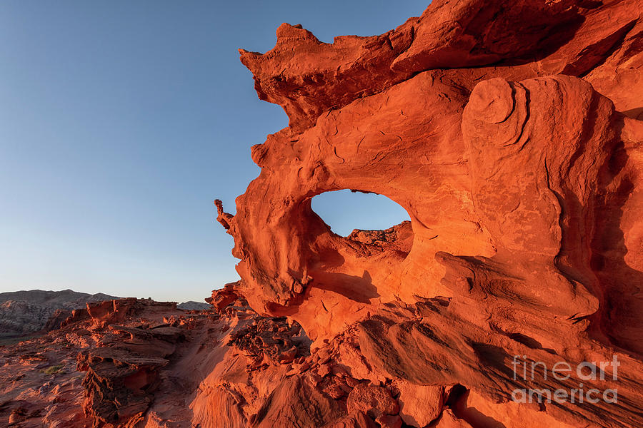 Hole in the Rock by Mike Dawson Hole in the Rock by Mike Dawson