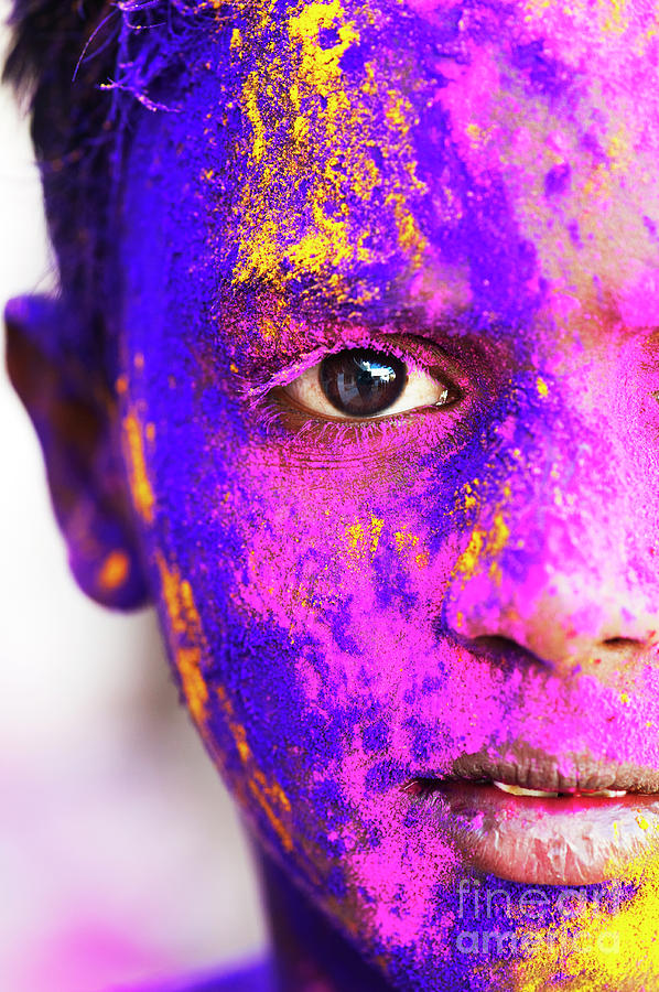 Holi Face Photograph by Tim Gainey