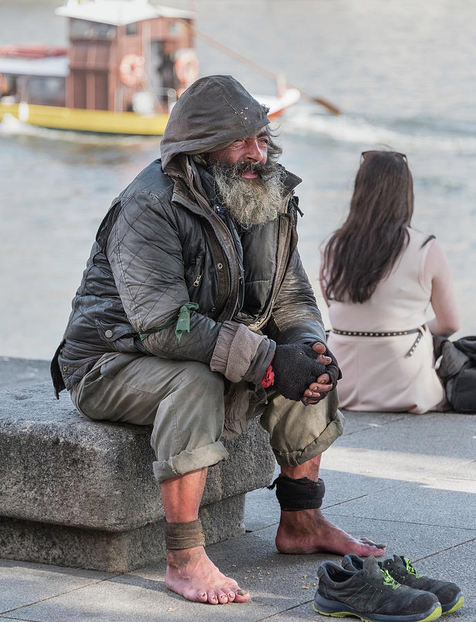 homeless-man-porto-8838-bob-neiman.jpg