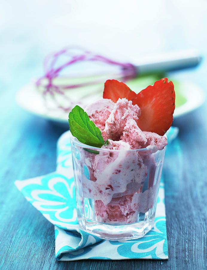Homemade Strawberry Ice Cream Photograph by Mikkel Adsbl