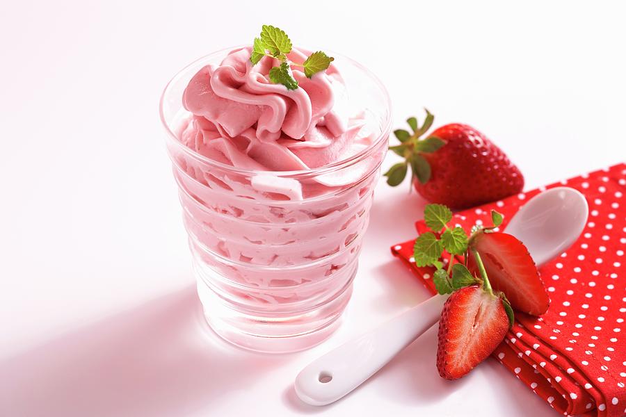 Homemade Strawberry Ice Cream Photograph by Teubner Foodfoto