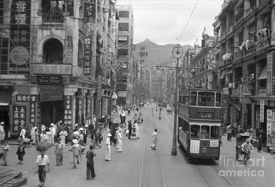Hong Kong Street Scene Photograph by Bettmann - Fine Art America