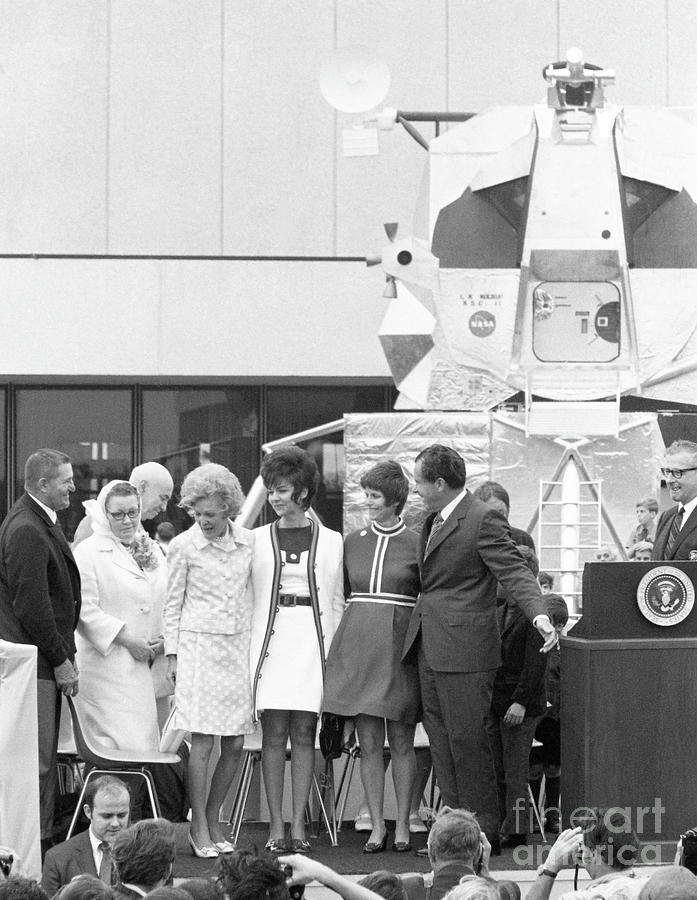 Honoring Apollo 13 Astronauts Photograph by Bettmann