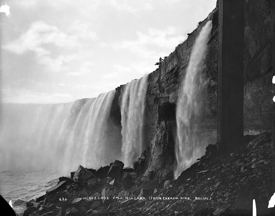 Horseshoe Falls Photograph by The New York Historical Society