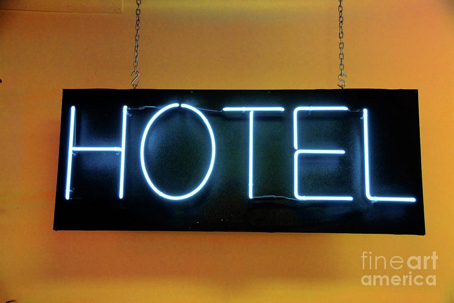 Hotel Neon Sign Photograph by Paul Lindner