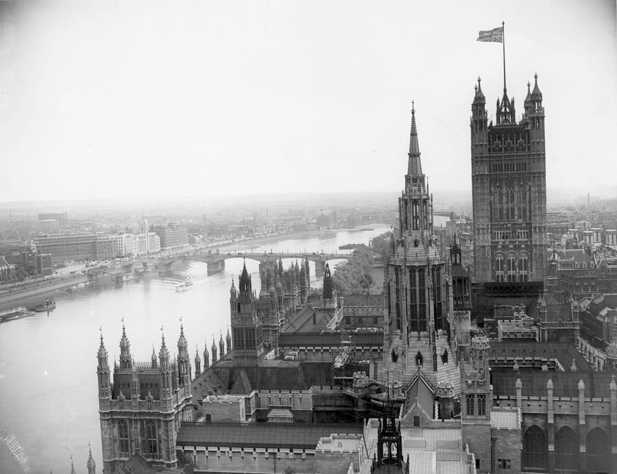Houses Of Parliament Photograph by Sayers