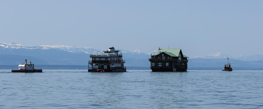 Housing on the Water Under Tow by Pacific Northwest Sailing Housing on the Water Under Tow by Pacific Northwest Sailing