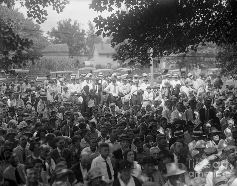 Huge Crowd Attending Scopes Trial Photograph by Bettmann