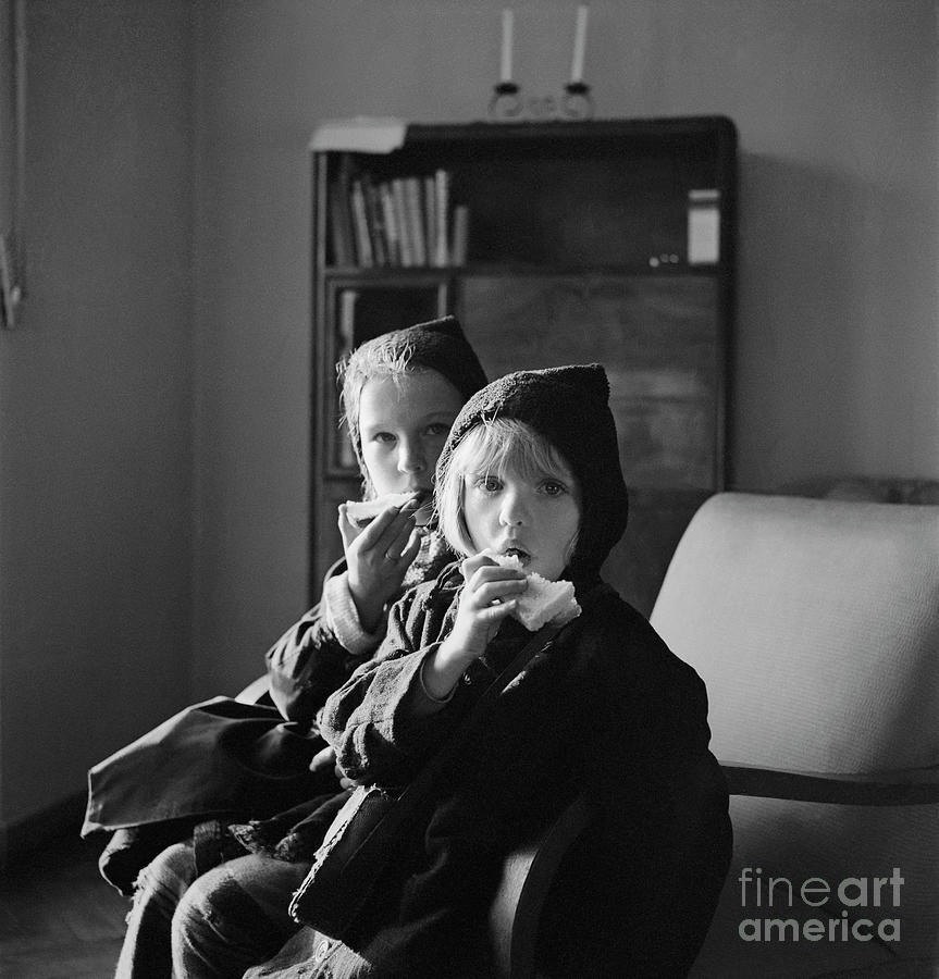 Hungry Children In Berlin Photograph by Bettmann