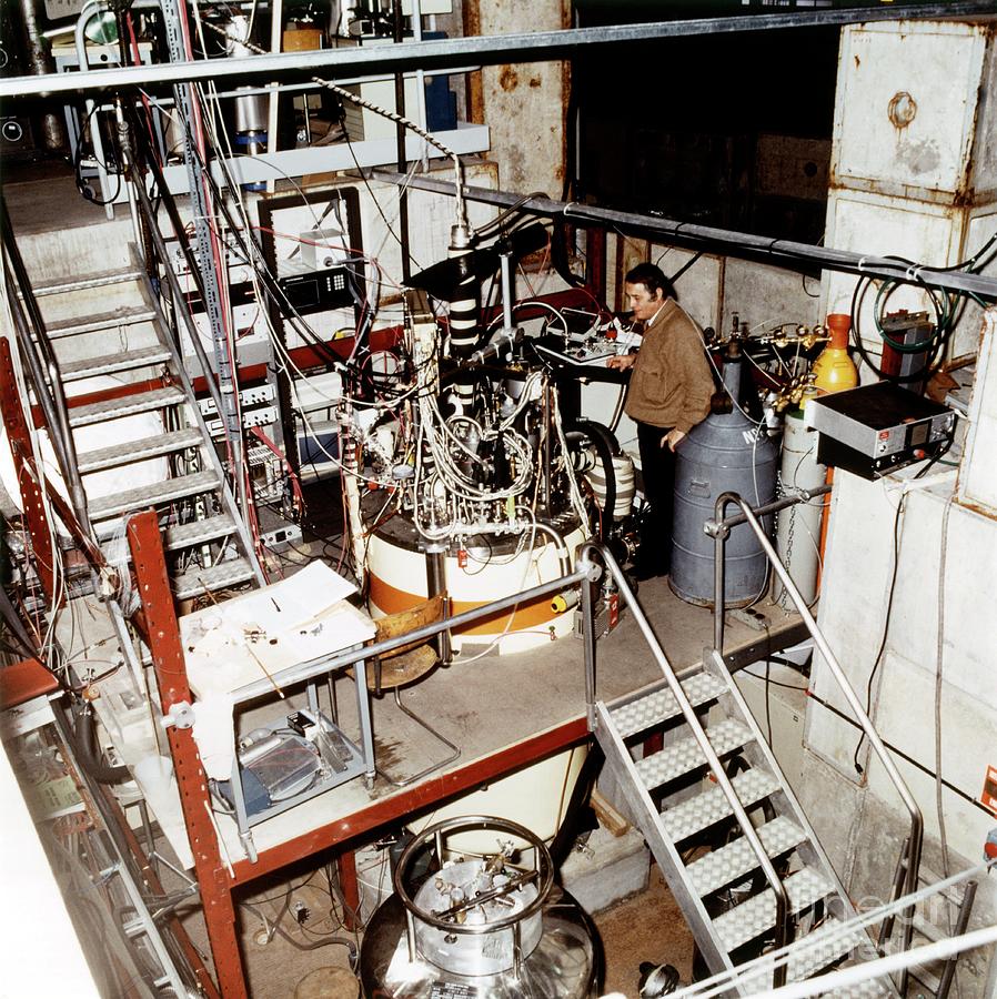 Icarus Neutrino Experiment Photograph by Cern/science Photo Library