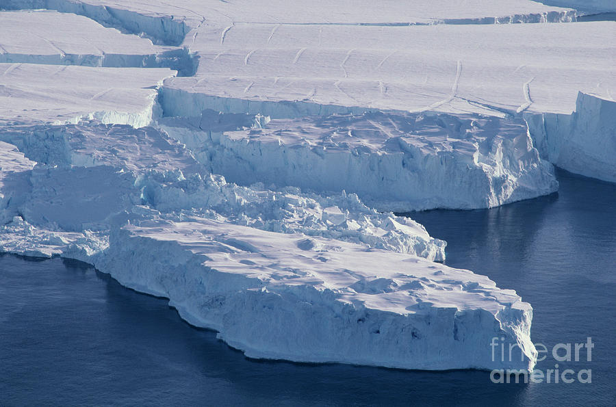 Icebergs Photograph - Iceberg Formation by British Antarctic Survey/science Photo Library