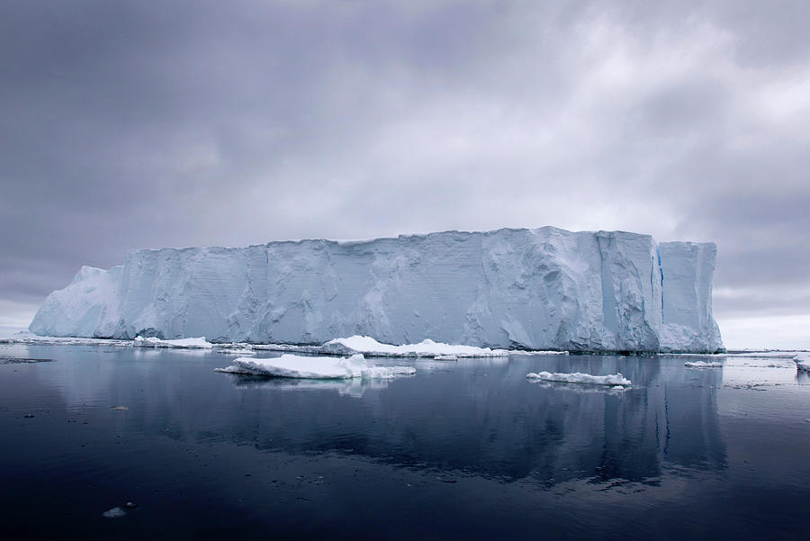 Iceberg In The Southern Ocean, 180 by Cultura Rf/brett Phibbs