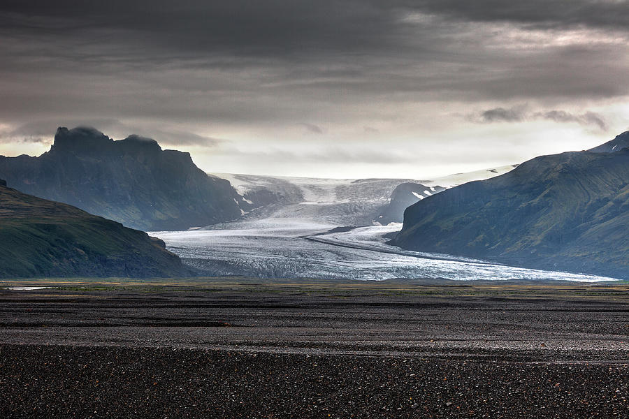 Mountain Photograph - Iceland 57 by Maciej Duczynski