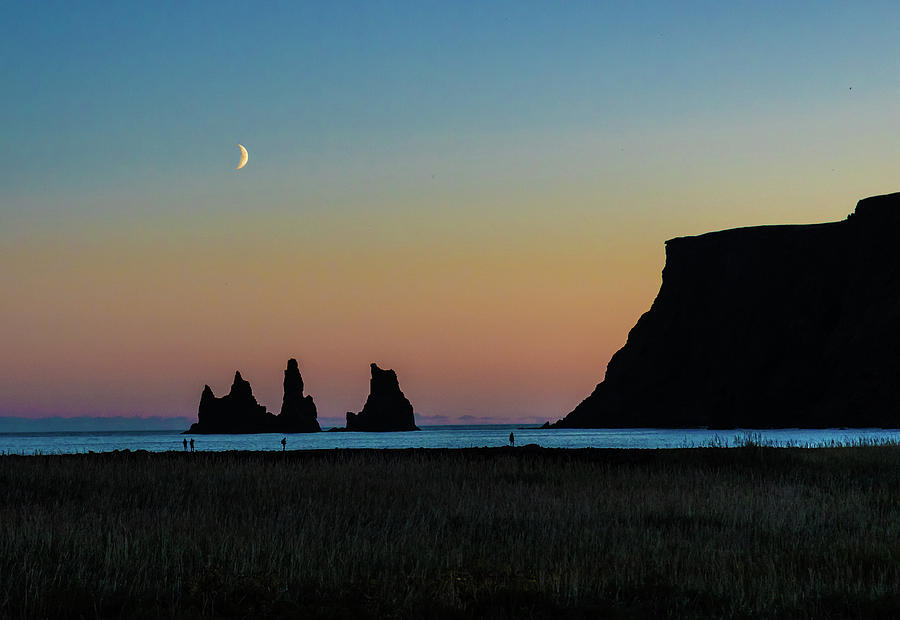 Iceland Beach Sunset Photograph by Rich Isaacman