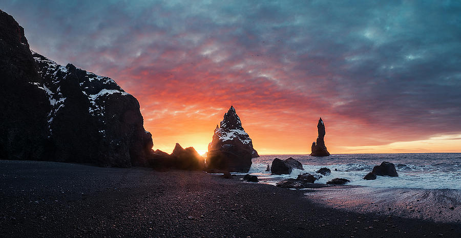 Winter Photograph - Iceland sunrise by Ivan Pedretti