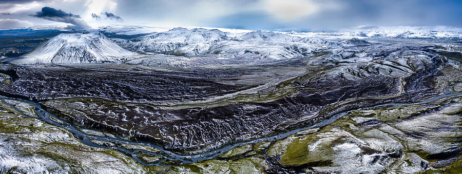 Landscape Photograph - Icelandic Highlands by Luigi Ruoppolo