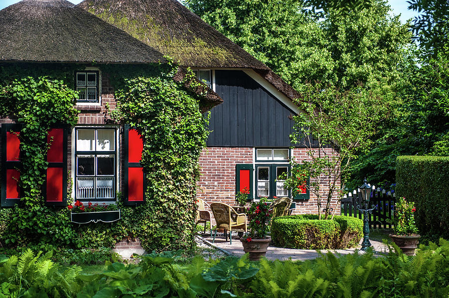 Idyllic Giethoorn Cottages. The Netherlands 5 Photograph by Jenny Rainbow