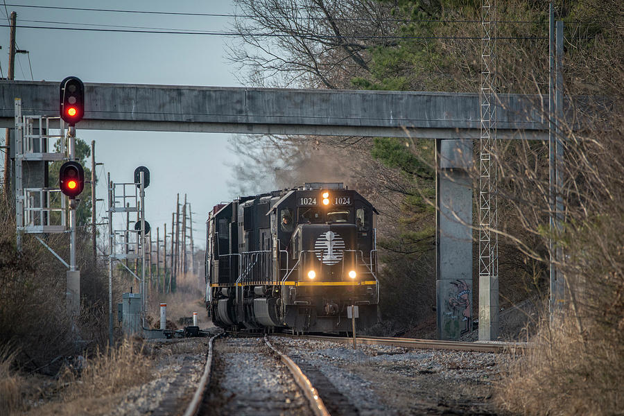 Illinois Central 1024 and 1035 at Paducah Ky Photograph by Jim Pearson ...