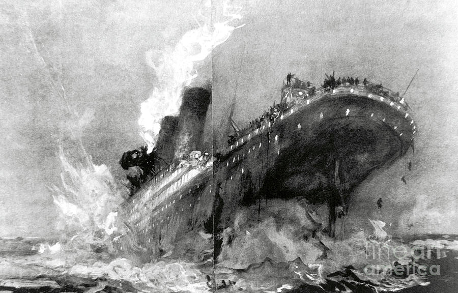 Illustration Of The Titanic Sinking Photograph by Science Photo Library