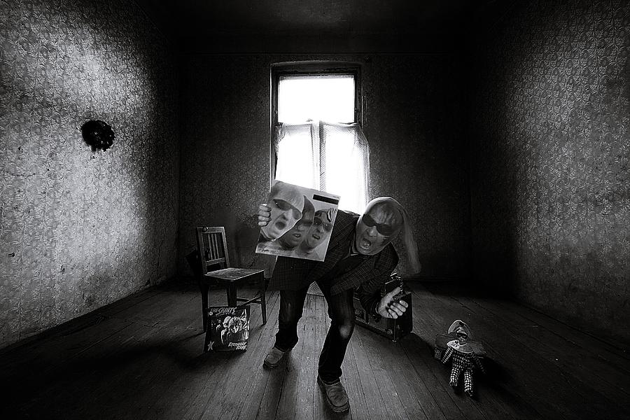 Music Photograph - Im Your Fan by Mario Grobenski - Psychodaddy