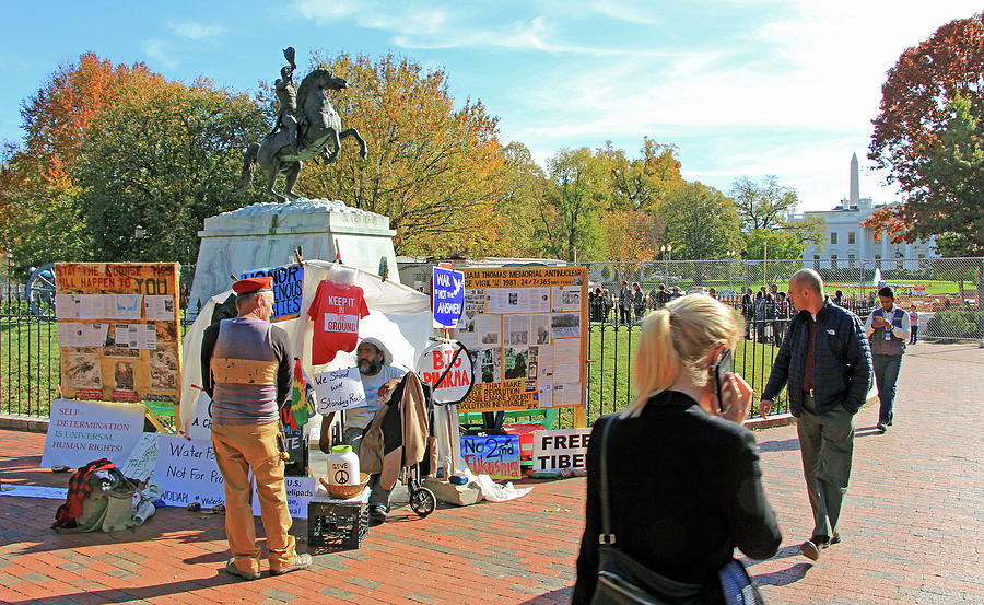 In Lafayette Square Across The Street From The White House Photograph by Cora Wandel