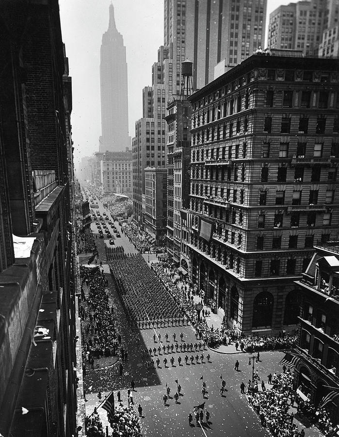 Empire State Building Photograph - Independence Day Parade by Andreas Feininger
