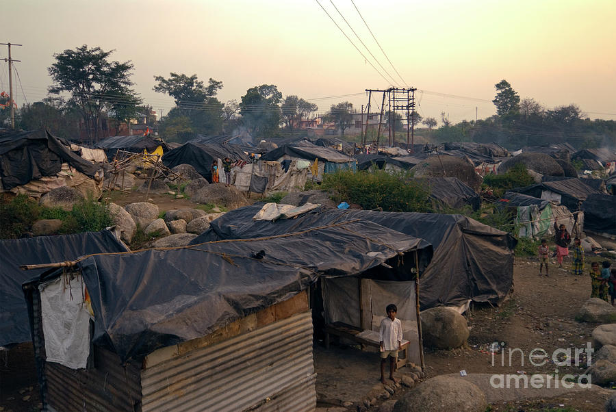 Indian Refugee Camp Photograph by Simon Fraser/science Photo Library