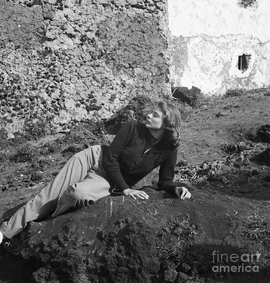 Ingrid Bergman Lying On Hillside In Sun Photograph by Bettmann