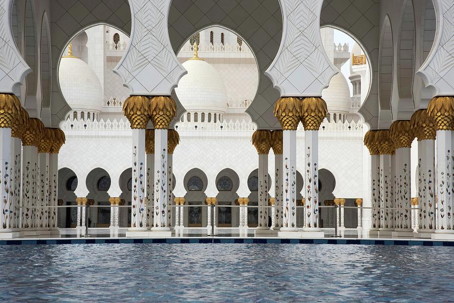 Inside The Sheikh Zayed Grand Mosque Photograph by Ephotocorp - Fine ...