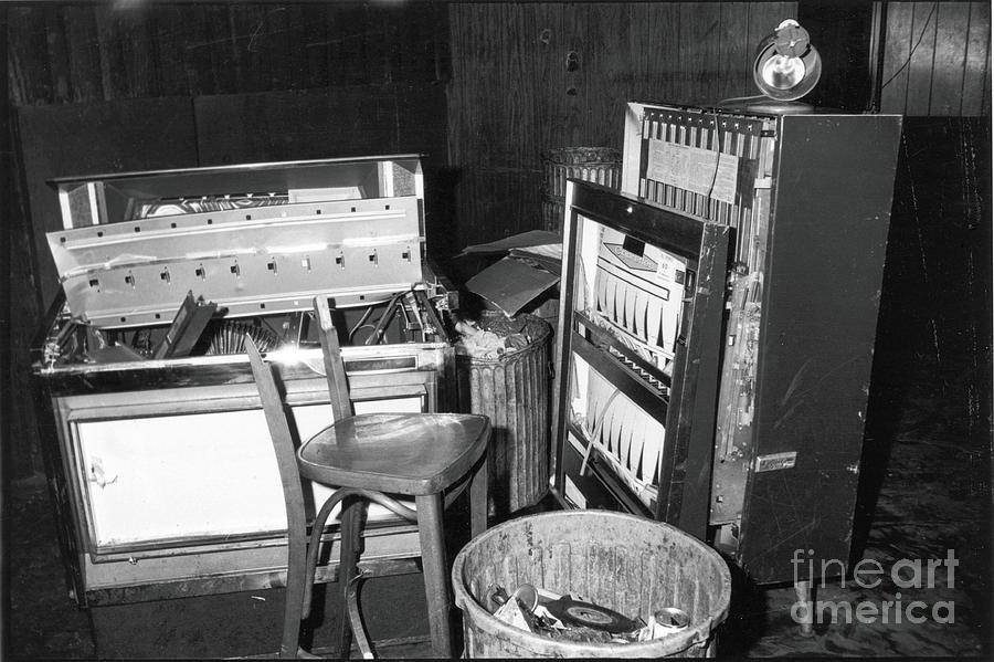 Inside The Stonewall Inn After Riots Photograph by Fred W. Mcdarrah