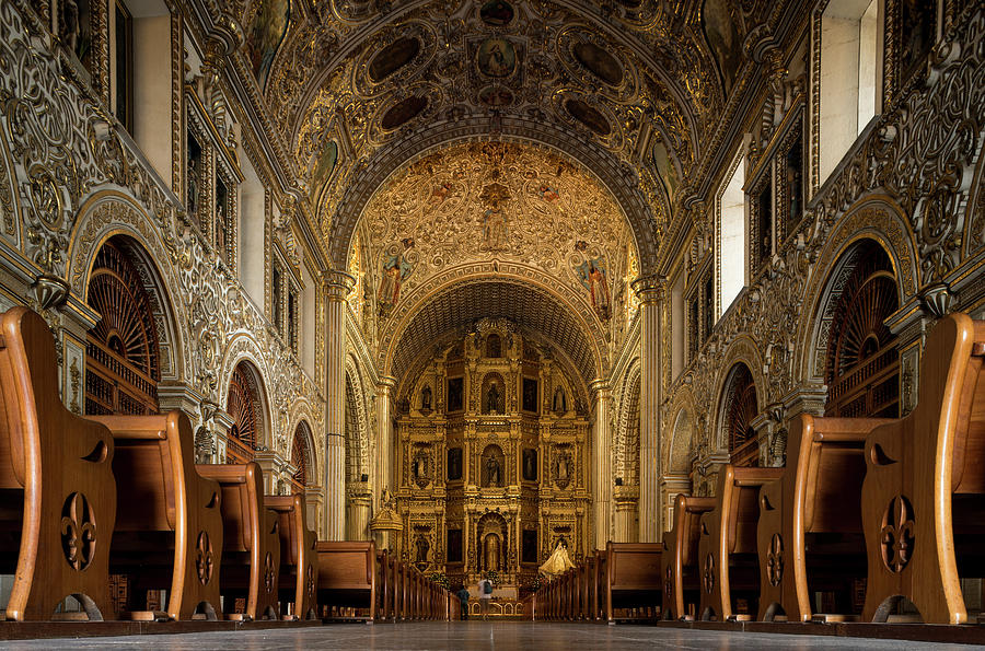 Interior Of Iglesia De Santo Domingo, Oaxaca, Mexico Digital Art by Ben  Pipe Photography - Pixels