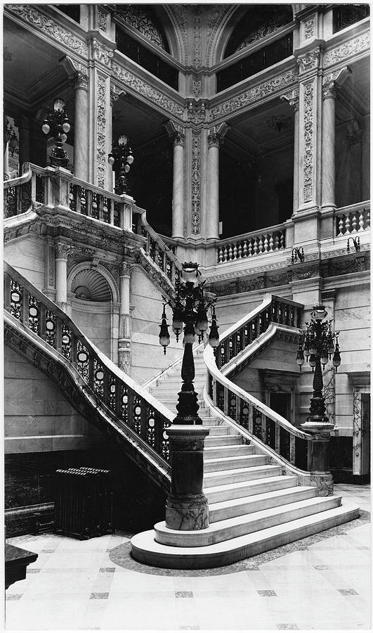 Interior Of The Metropolitan Life Photograph by The New York Historical Society